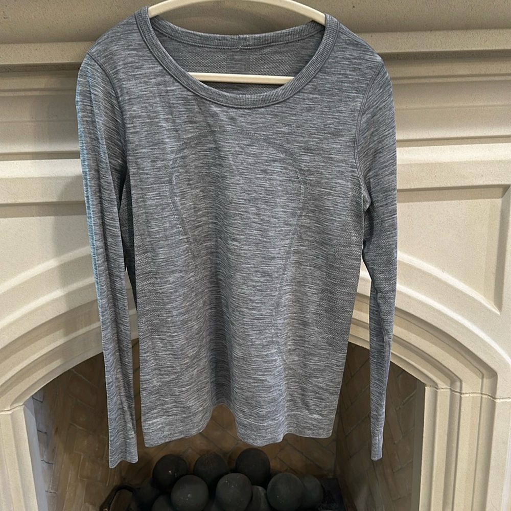 Long sleeve swiftly tech shirt, size 10 relaxed fit